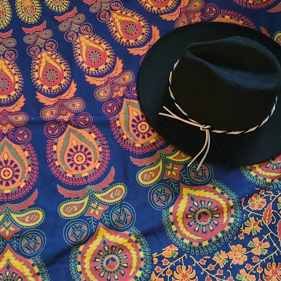 NWOT BO HO BED THROW SHEET OR WALL HANGING.BEACH B - Picture 6 of 16